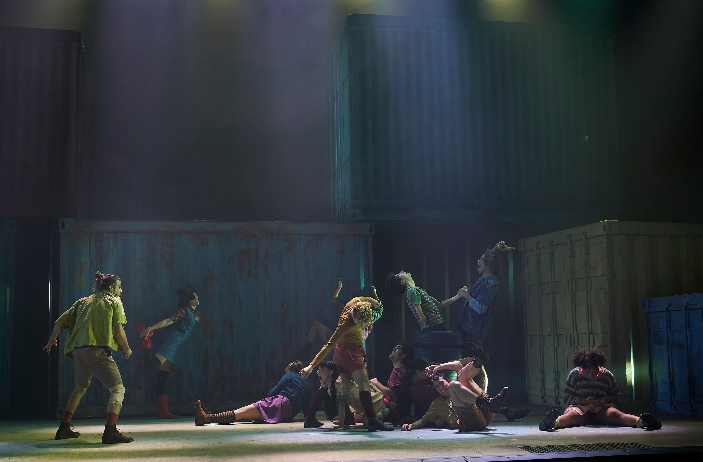 germans de sang al teatre condal