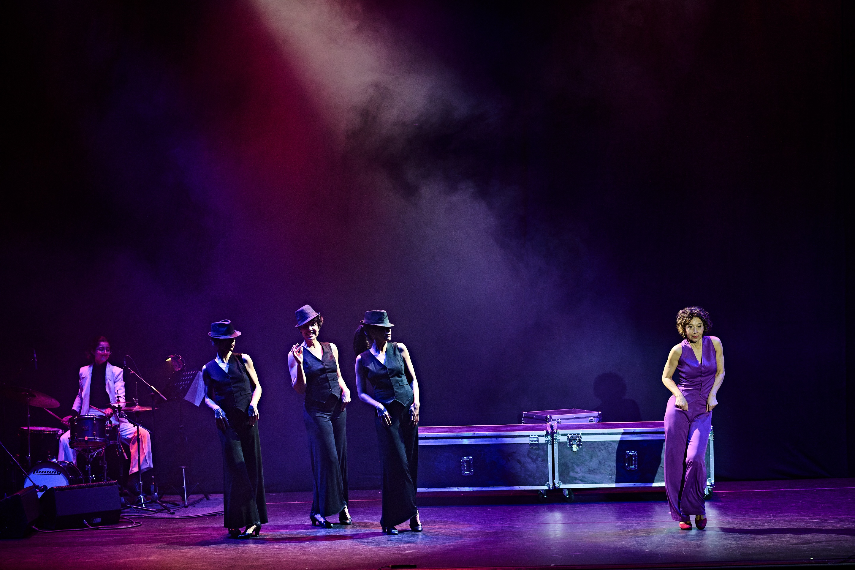 <p>ella&nbsp;era&nbsp;anita&nbsp;al&nbsp;teatre&nbsp;condal</p>