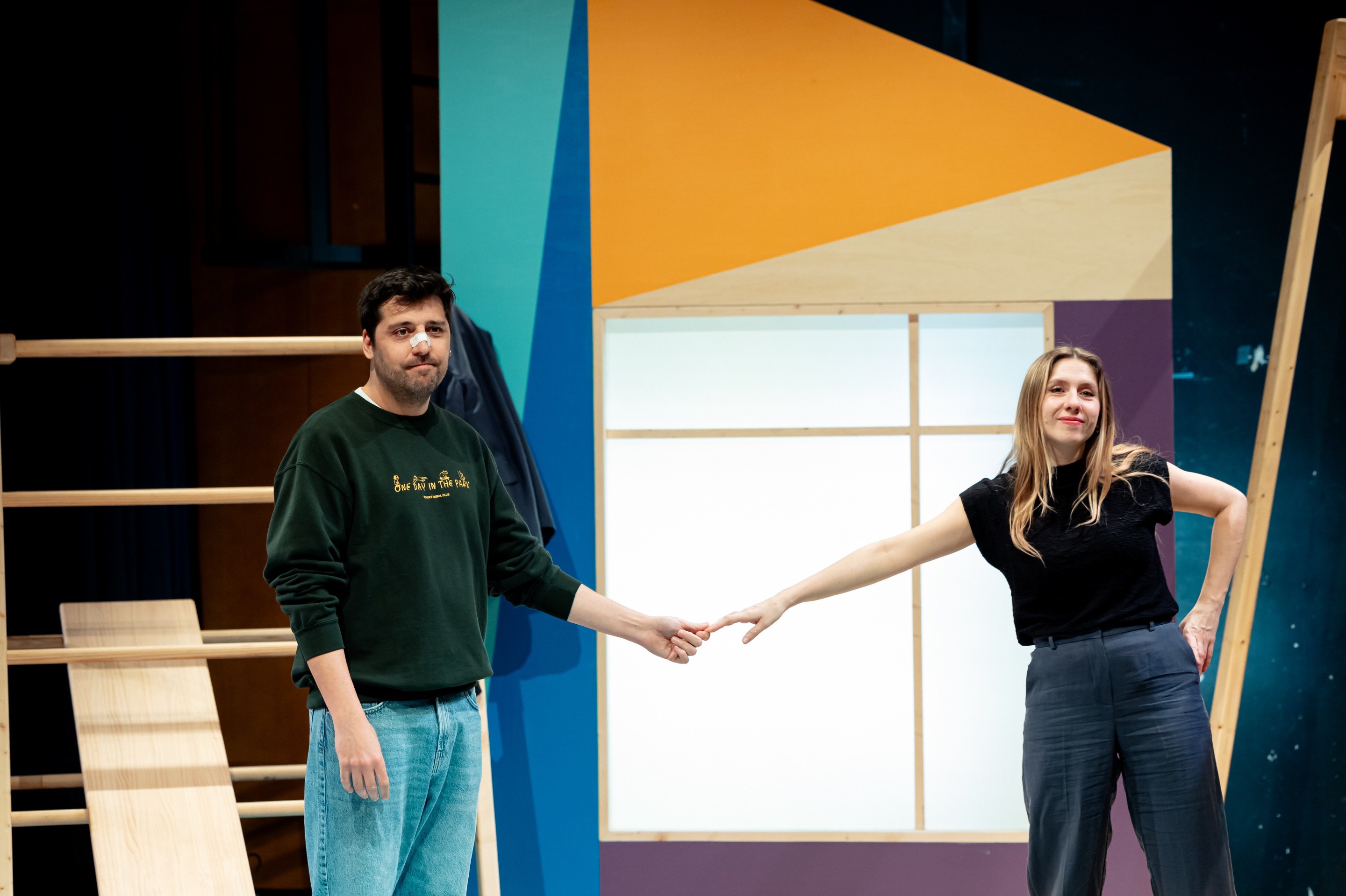 <p>Una&nbsp;bufetada&nbsp;a&nbsp;temps&nbsp;-&nbsp;Teatre&nbsp;Goya&nbsp;-&nbsp;Barcelona</p>