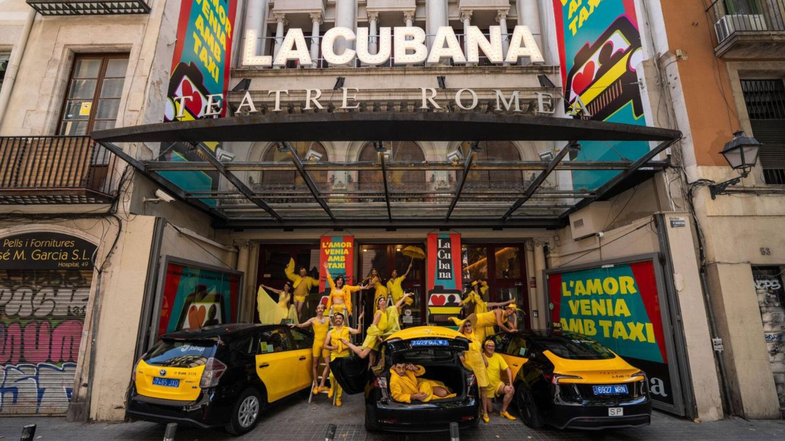 l amor venia amb taxi al teatre romea de barcelona