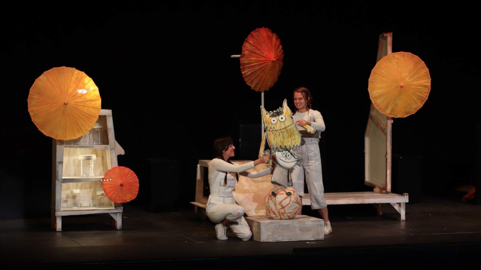 el monstre de colors al teatre condal